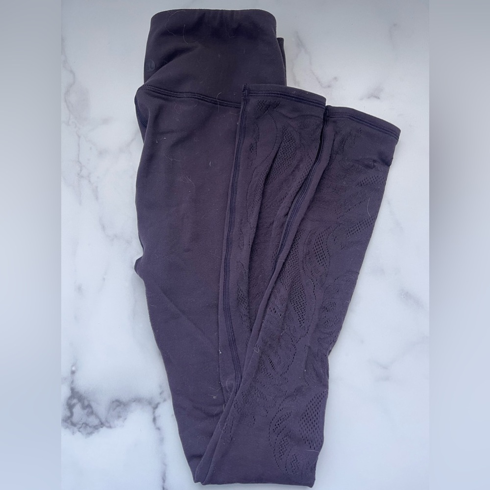 Size 4 Laser Cut Lululemon Leggings